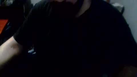 Snapshot of givr6inches chatting on February 3, 11:05 pm e-Bizl online show from February 3, 11:05 pm