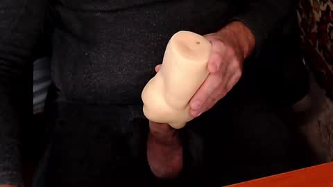 Snapshot of glebryba chatting on February 20, 3:52 pm glebryba online show from February 20, 3:52 pm