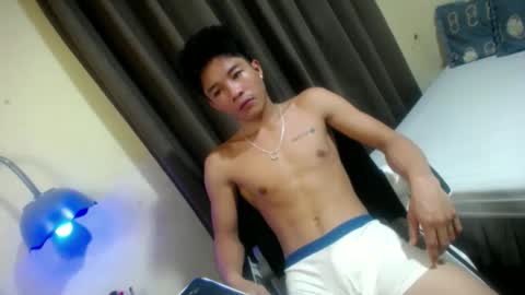 Snapshot of glenndou_daxs chatting on September 17, 4:57 am glenndou_daxs online show from September 17, 4:57 am
