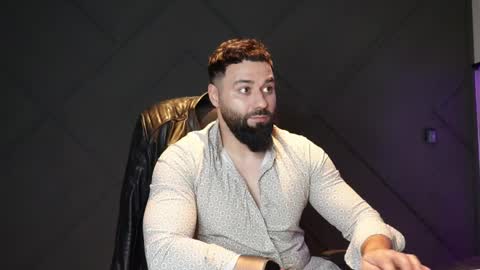 Matthew .. for short call me Matt online show from April 10, 7:43 pm