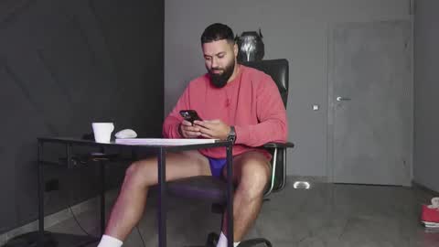 Snapshot of glennmasters chatting on October 31, 10:57 pm Matthew .. for short call me Matt online show from October 31, 10:57 pm