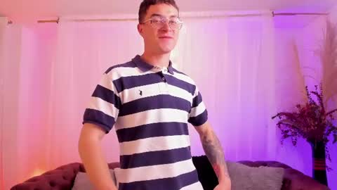glexiis_ online show from June 19, 12:54 pm