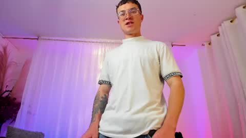 glexiis_ online show from June 25, 12:10 pm
