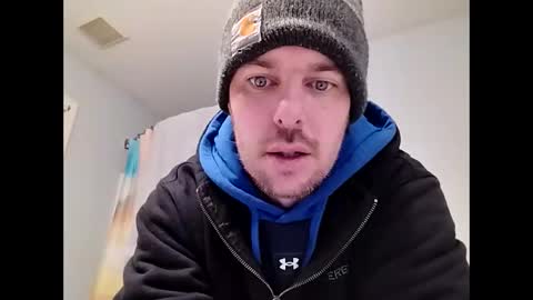 Mr Glitter online show from January 9, 2:28 am