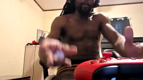 glomightyj online show from April 9, 8:48 pm