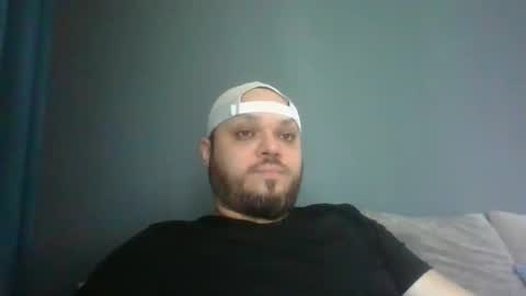 Snapshot of glusgan chatting on February 18, 10:49 am Your boy online show from February 18, 10:49 am
