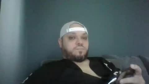 Snapshot of glusgan chatting on September 18, 8:49 am Your boy online show from September 18, 8:49 am