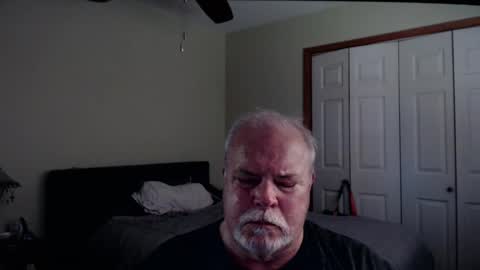 gmctruckguy online show from May 14, 9:13 pm