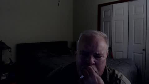 Snapshot of gmctruckguy chatting on October 22, 7:27 pm gmctruckguy online show from October 22, 7:27 pm