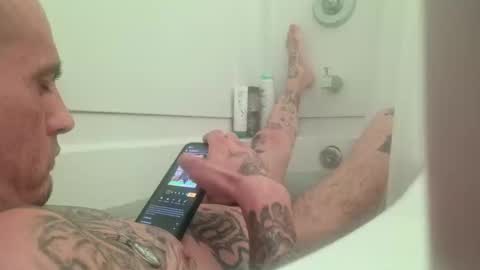 gnasty83 online show from October 4, 3:50 pm
