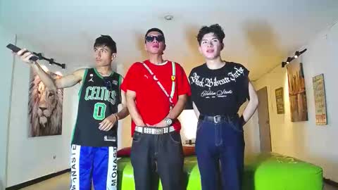 THOMAS AND DAMIAND online show from January 10, 8:00 pm