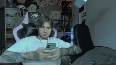 Snapshot of go_v_cs chatting on October 13, 8:20 am NPC online show from October 13, 8:20 am