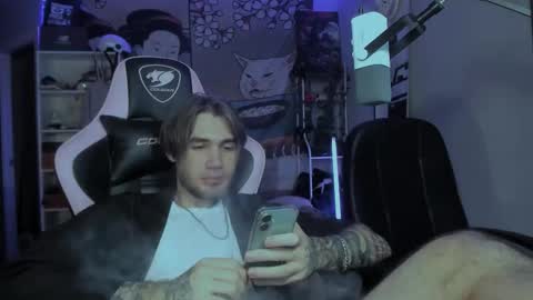 Snapshot of go_v_cs chatting on October 10, 1:21 am NPC online show from October 10, 1:21 am