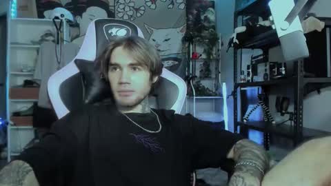 Snapshot of go_v_cs chatting on October 28, 11:45 am NPC online show from October 28, 11:45 am