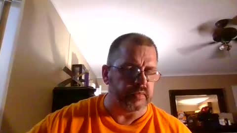 Snapshot of gobey33 chatting on September 22, 12:22 am IDKIDCIDGAF online show from September 22, 12:22 am