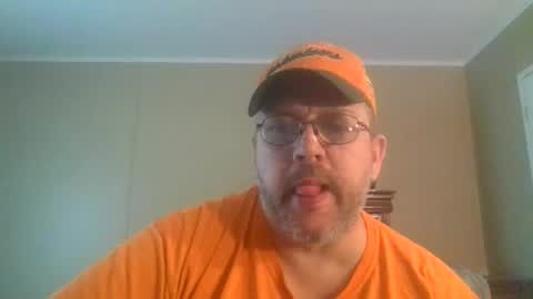 IDKIDCIDGAF online show from April 25, 6:27 pm