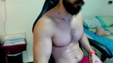 god hunkules online show from June 16, 5:04 pm