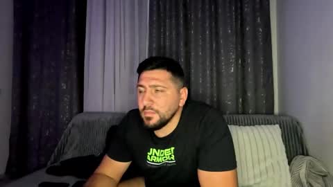 Snapshot of gold_alpha_boy chatting on October 18, 8:47 pm gold_alpha_boy online show from October 18, 8:47 pm