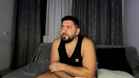 Snapshot of gold_alpha_boy chatting on October 29, 8:23 pm gold_alpha_boy online show from October 29, 8:23 pm