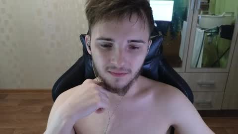 Golden boyyy21 online show from April 25, 6:27 pm