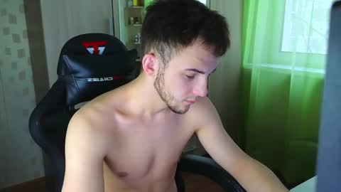 Golden boyyy21 online show from January 19, 12:40 pm