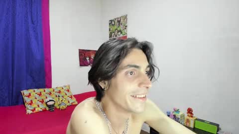 Snapshot of golden_ryan chatting on September 26, 6:11 am Jmmmm online show from September 26, 6:11 am