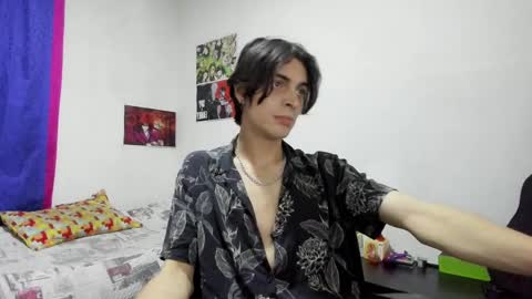 Snapshot of golden_ryan chatting on October 13, 2:50 am Jmmmm online show from October 13, 2:50 am