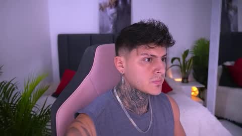 goldenatlasx online show from March 20, 8:34 pm