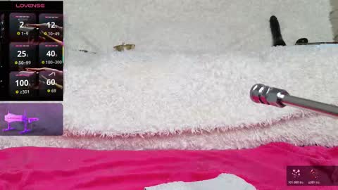 Snapshot of goldenboy69bsx chatting on October 19, 8:50 am Goldenboy69 online show from October 19, 8:50 am