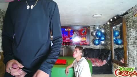 Snapshot of goldenjoi chatting on December 24, 12:55 pm GOLDENJOI online show from December 24, 12:55 pm