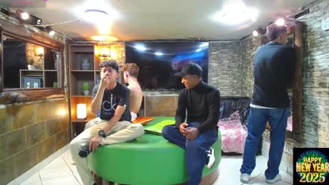 Snapshot of goldenjoi chatting on December 29, 12:34 pm GOLDENJOI online show from December 29, 12:34 pm