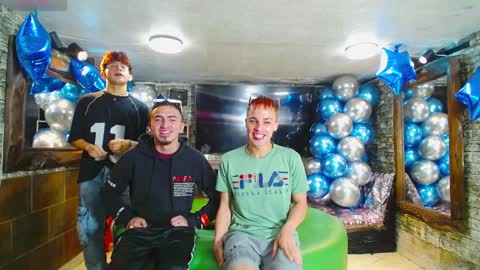 Snapshot of goldenjoi chatting on December 7, 12:35 pm GOLDENJOI online show from December 7, 12:35 pm