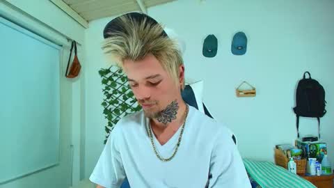 Goldy Loyal93 online show from February 23, 2:13 am