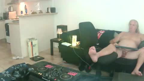 goldyguy011 online show from May 23, 12:16 am