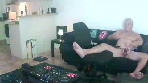 goldyguy011 online show from May 19, 12:48 am