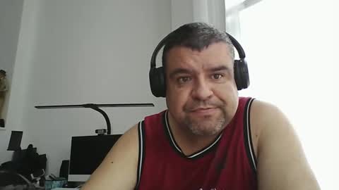 gomezgonz5 online show from October 10, 12:43 pm