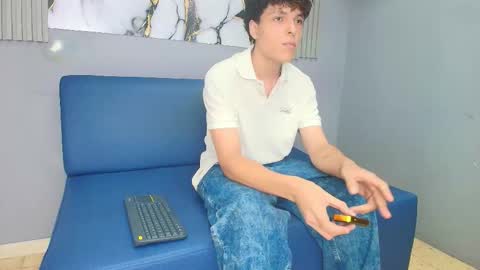 Gomez online show from March 24, 7:29 pm