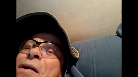 Snapshot of gonadalache chatting on October 7, 6:01 pm gonadalache online show from October 7, 6:01 pm