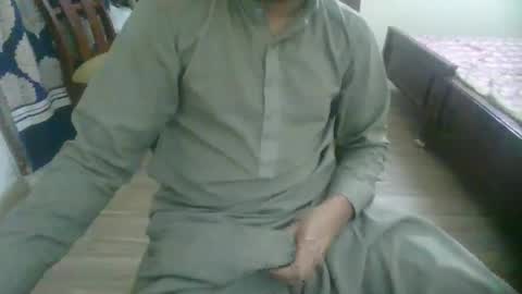Snapshot of goodfucker3252 chatting on December 29, 8:58 pm Arab Pronstar online show from December 29, 8:58 pm