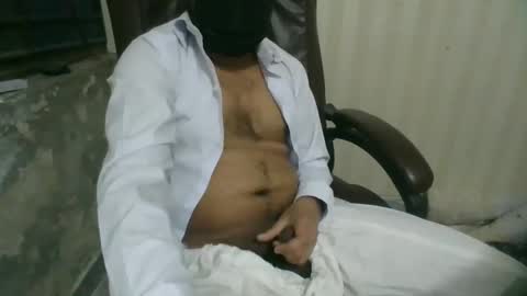Snapshot of goodfucker3252 chatting on January 19, 6:43 pm Arab Pronstar online show from January 19, 6:43 pm