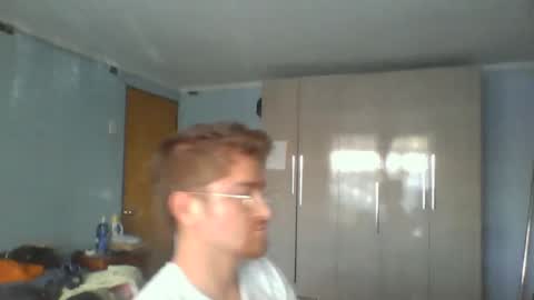 Snapshot of goodfumes chatting on February 27, 7:58 pm goodfumes online show from February 27, 7:58 pm