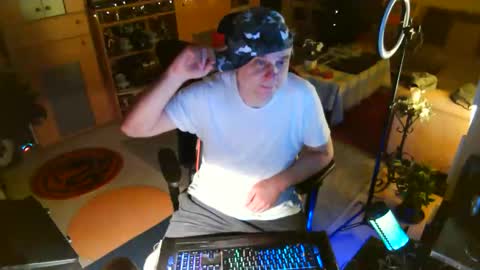 google5001 online show from February 1, 2:54 am