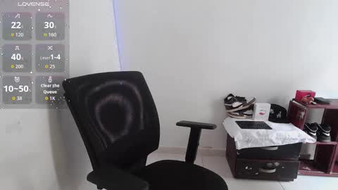 Snapshot of goos_cum chatting on October 15, 6:04 pm Goos online show from October 15, 6:04 pm