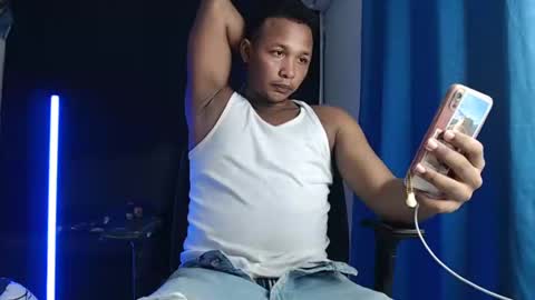 Snapshot of goos_cum chatting on February 2, 5:21 am Goos online show from February 2, 5:21 am
