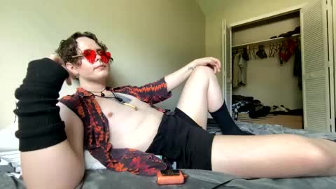 Doll online show from May 31, 7:15 pm
