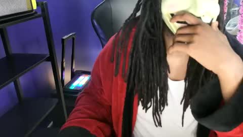 Snapshot of gottalovechocolatexxx chatting on October 9, 8:14 pm gottalovechocolatexxx online show from October 9, 8:14 pm