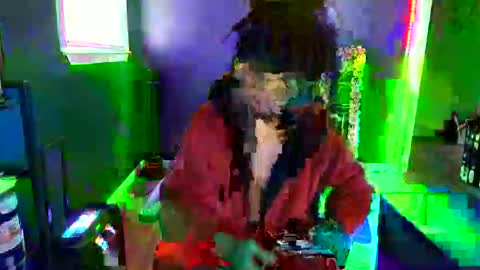Snapshot of gottalovechocolatexxx chatting on October 19, 4:21 pm gottalovechocolatexxx online show from October 19, 4:21 pm