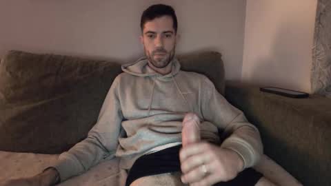 gottalovelatinas online show from December 4, 6:26 pm