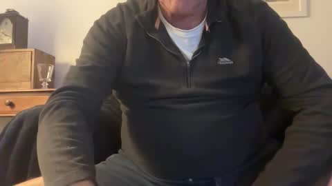 grandadgunner869565 online show from March 23, 10:16 pm