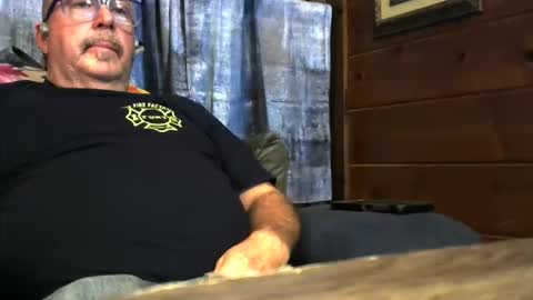 Snapshot of granitebuckeye1969 chatting on October 18, 12:04 am granitebuckeye1969 online show from October 18, 12:04 am